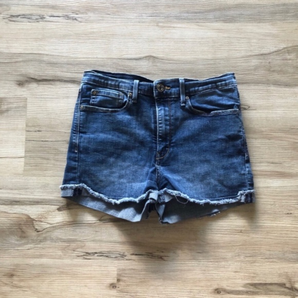 Denizen by Levi’s High Rise Shortie Shorts - Picture 1 of 7